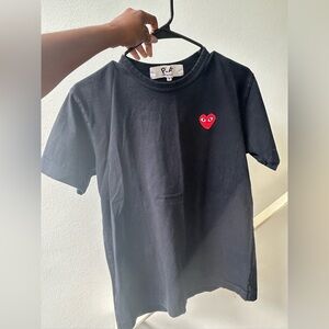 Comme des Garçon PLAY black men’s t Shirt with Heart Patch - M